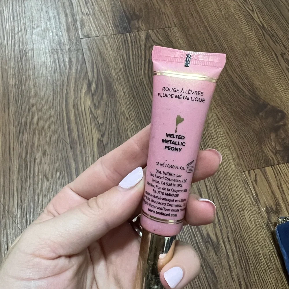 Too Faced Melted Metal Liquified Metallic Lipstick Peony